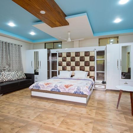 Radiant Club & Resort Imphal Bagian luar foto