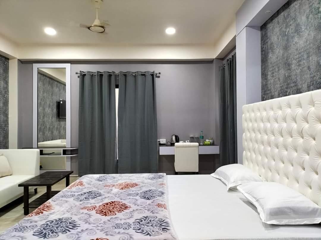 Radiant Club & Resort Imphal Bagian luar foto